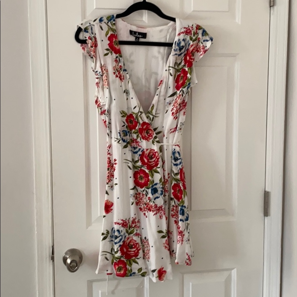 Lulus white floral wrap dress